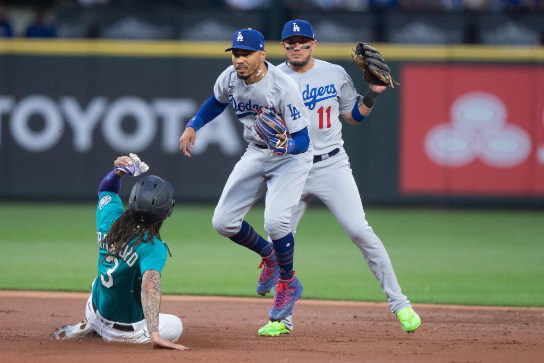 Los Angeles Dodgers Clinch 11th NL West Title in 12 Years With 6–2 Win Over Seattle Mariners