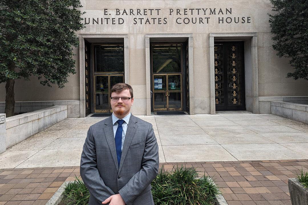 Independent Journalist Sentenced to Probation for Entering US Capitol on Jan. 6