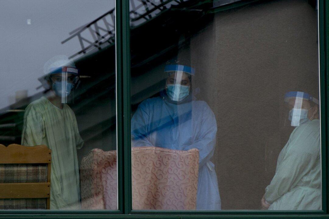 Quebec Delayed Preparation for COVID-19 in Care Homes, Leading to Deaths: Lawsuit