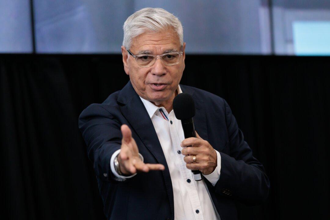 Uluru Statement a ‘Declaration of War’: Leading No Campaigner