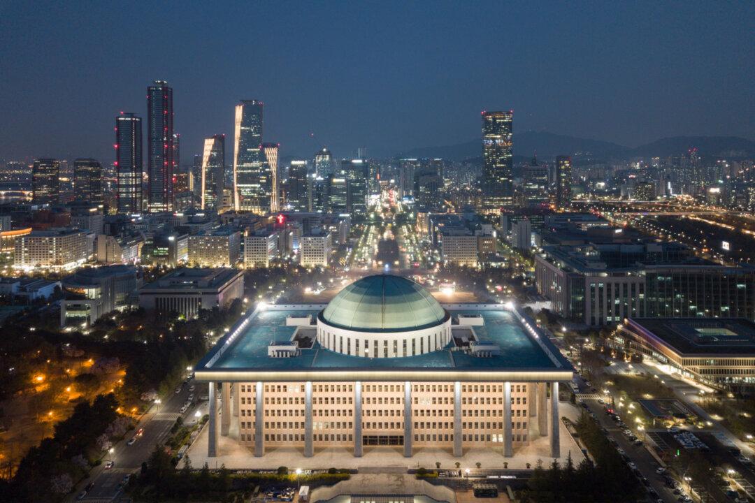 Controversial Mao Statue Removed From Korean Ceramics Exhibition, President Yoon Reiterates Anti-Communist Stance