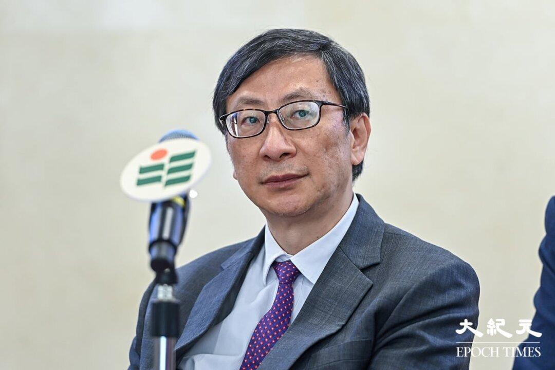 Hong Kong Student Exodus Worsens Amid ‘National Education’