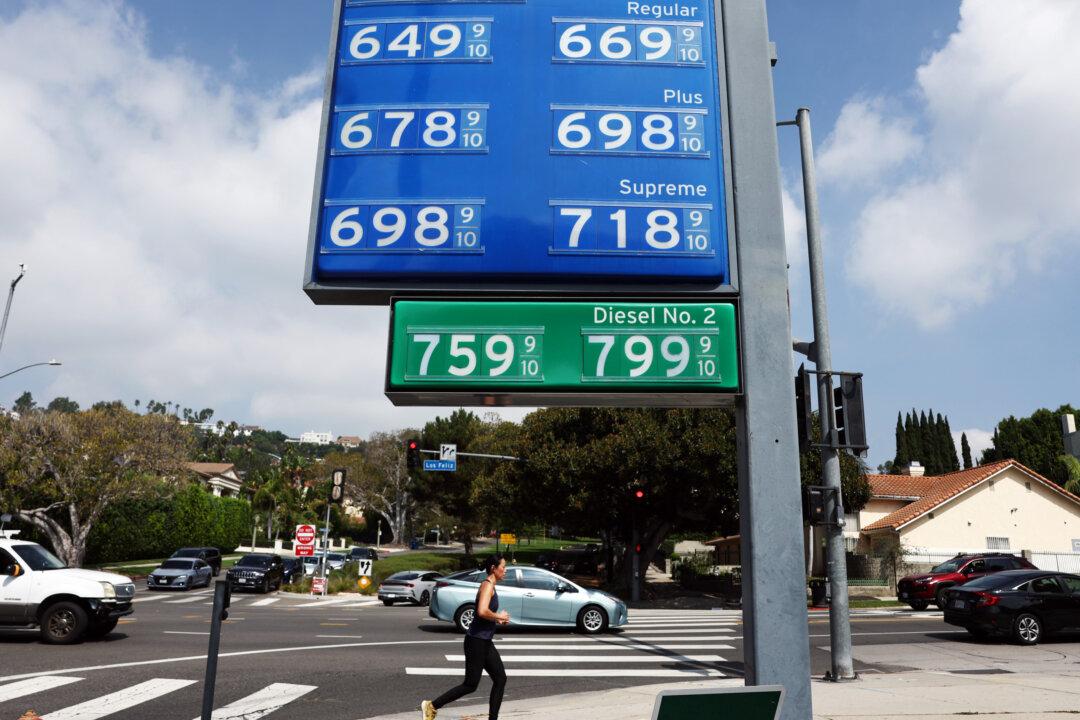 Please Stop Telling Us Everything Is Fine With the Economy; It Is Not