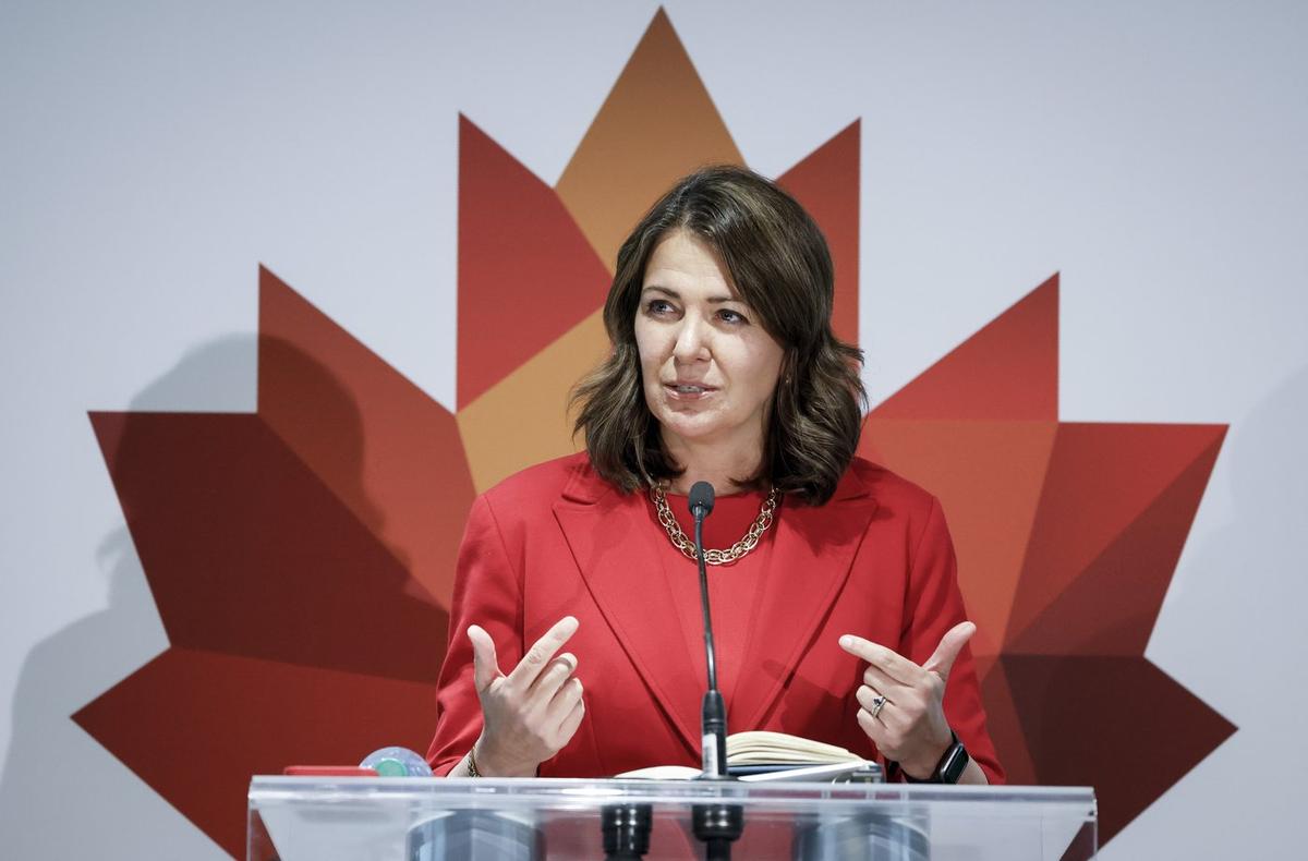 Alberta Premier Says No Referendum on CPP Without Firm Exit Number