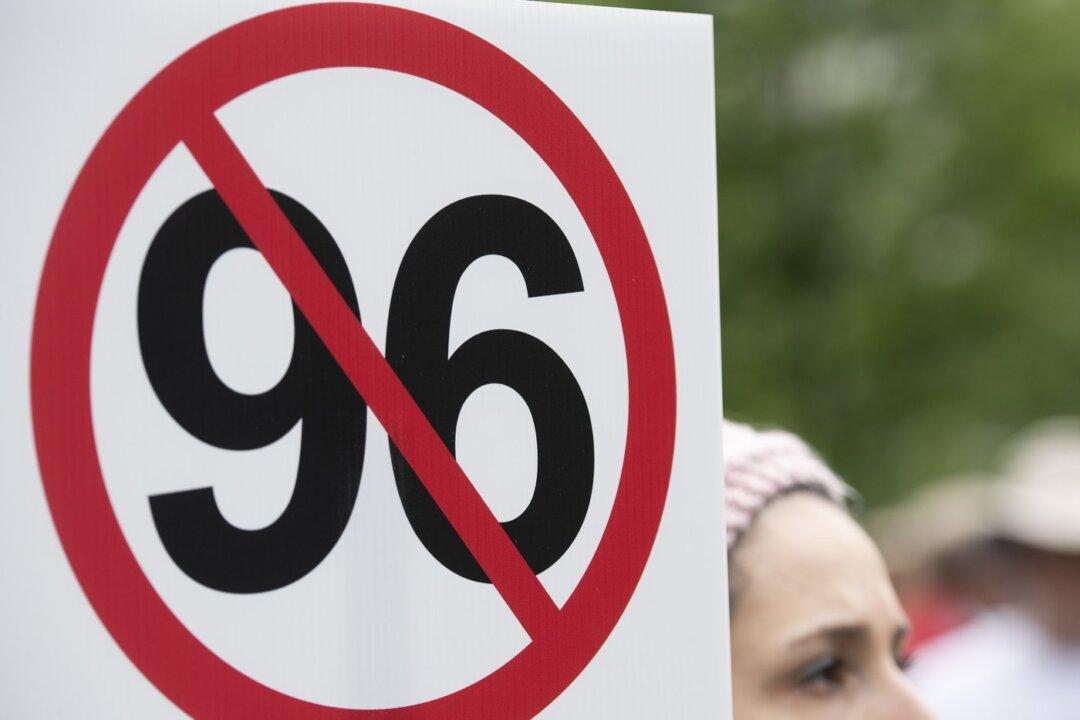 Two Montreal Island Towns File Court Challenge to Quebec Language Law Reform