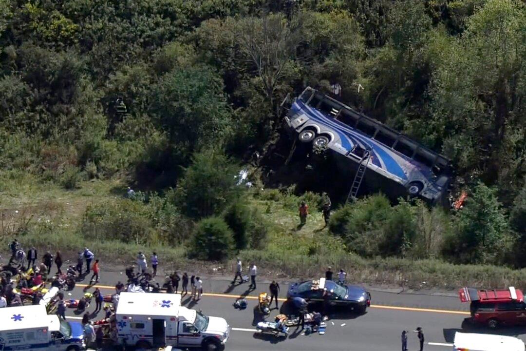 All Students Injured in New York Bus Crash Are Expected to Recover, Superintendent Says