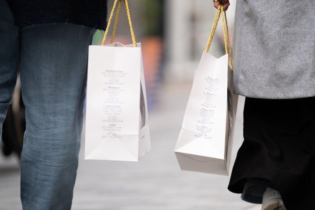 Retail Sales Bounces Back From Wet July as Consumer Confidence Continues to Grow