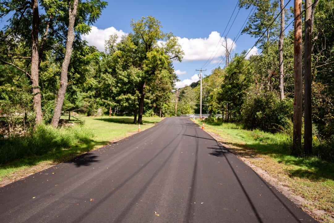 Dragon Springs Paves Part of Galley Hill Road in Town of Deerpark