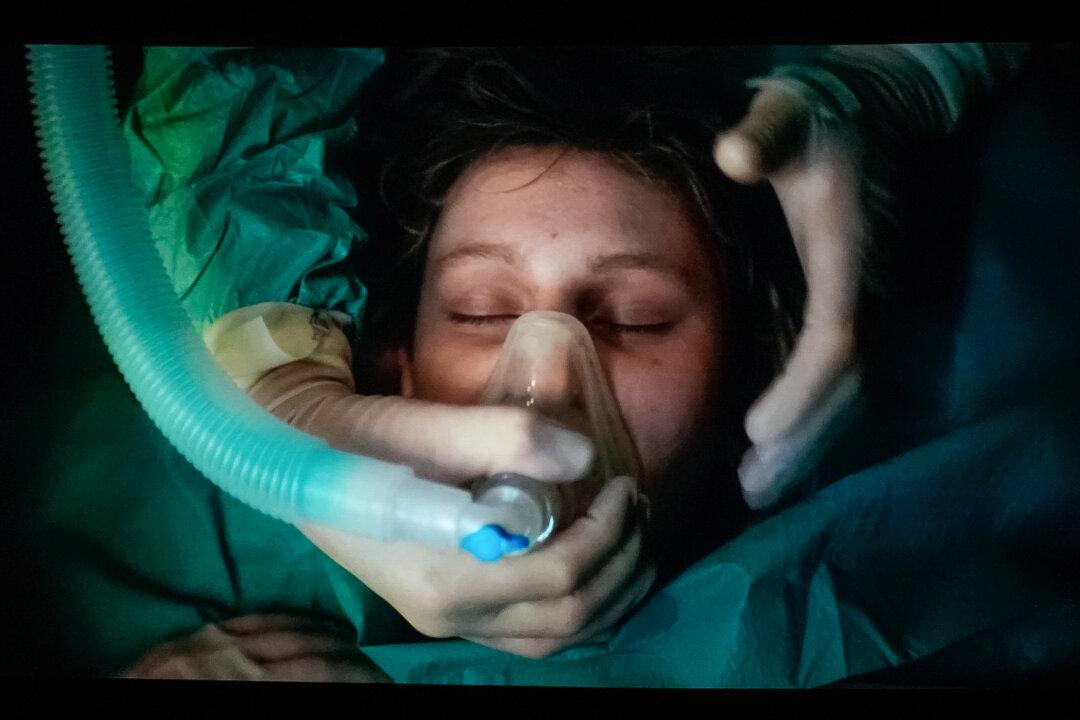 At Least 602 Canadian Girls Under 18 Have Had Breasts Removed or Reduced in Last 5 Years: Data