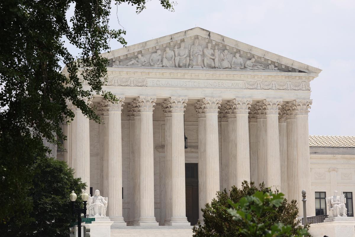 Doctor Groups Ask Supreme Court to Undo FDA Abortion Drug Approval