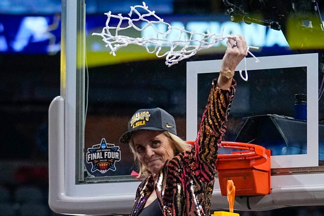 LSU’s Kim Mulkey Is Publicizing a Health Scare to Promote Cardiovascular Screening