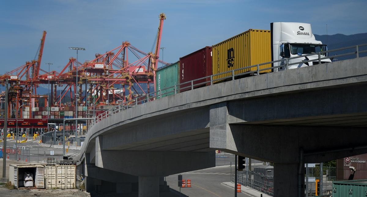 Trucker Shortage in Canada Hurting Supply Chain, Cost of Goods