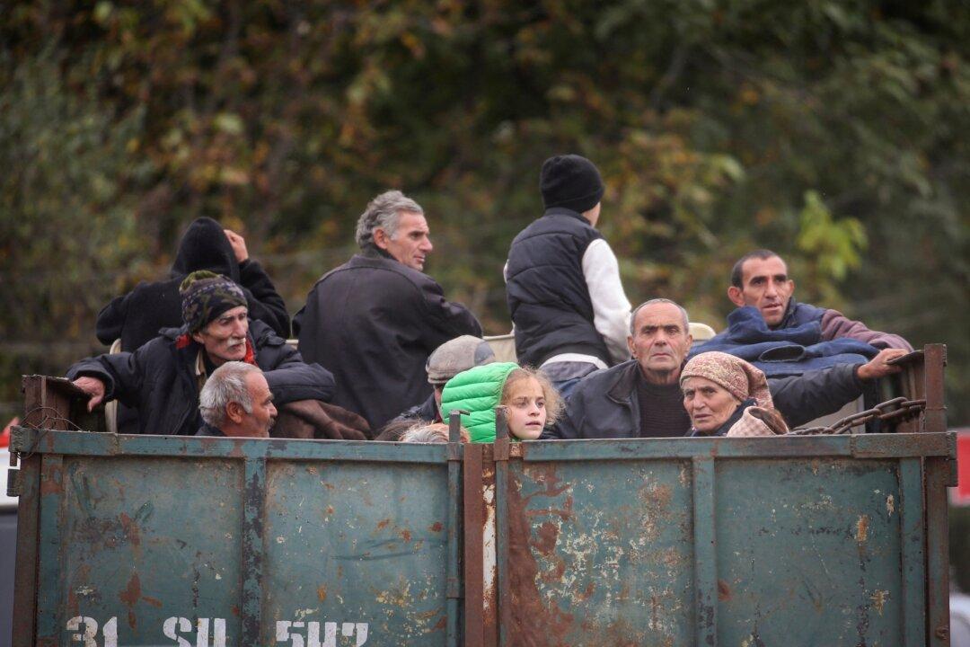 Azerbaijan Arrests Former Top Karabakh Official as Armenian Exodus Grows