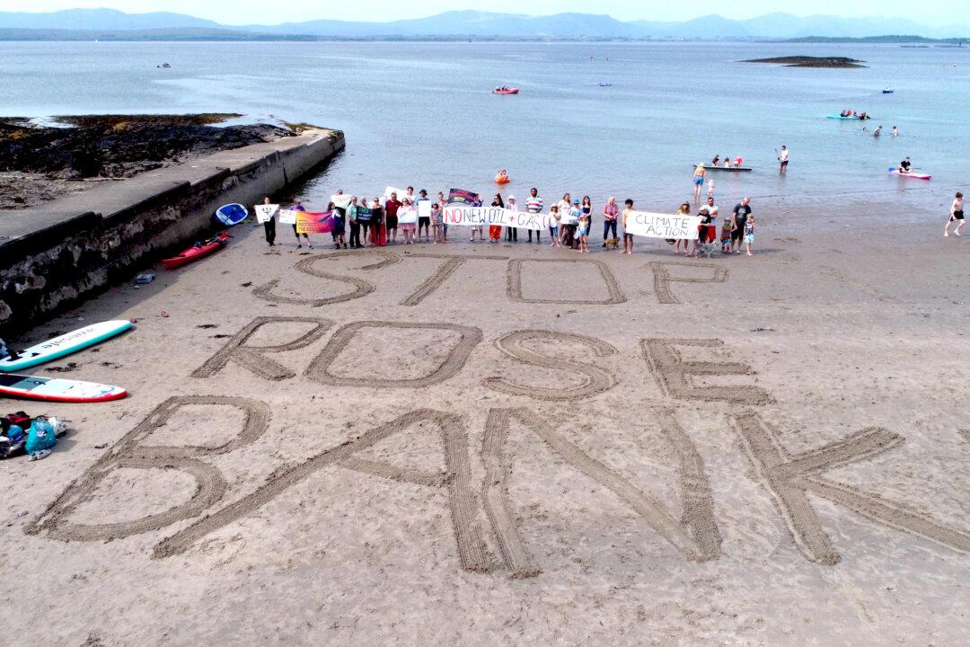 Controversial £3 Billion Oilfield Off Scottish Coast Given Green Light by UK Government