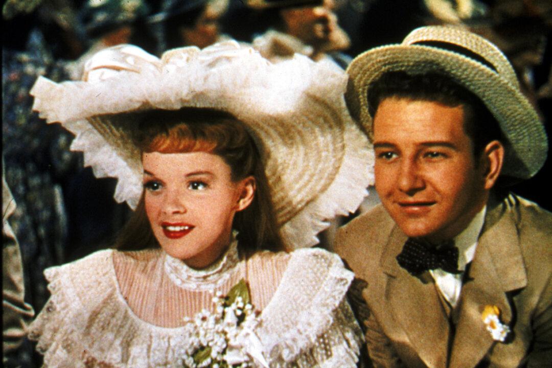 ‘Meet Me in St. Louis’: Home Is Where the Family Is