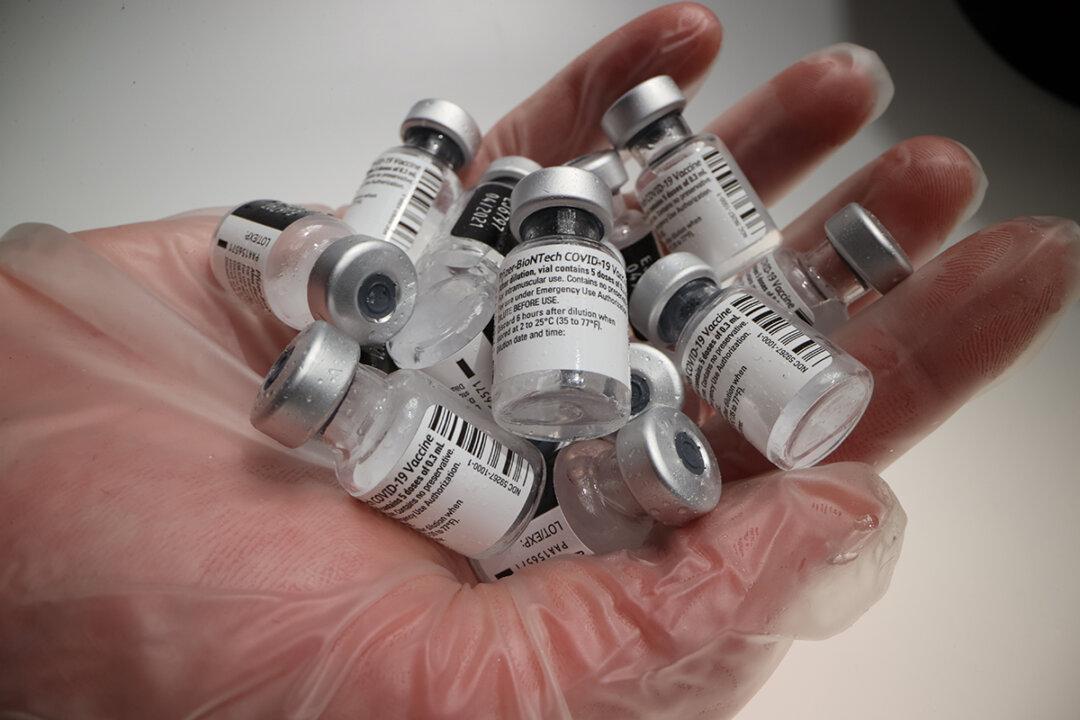 COVID-19 Testing at Hospitals and N95 Masks Could Reduce Deaths and Costs: Scientists