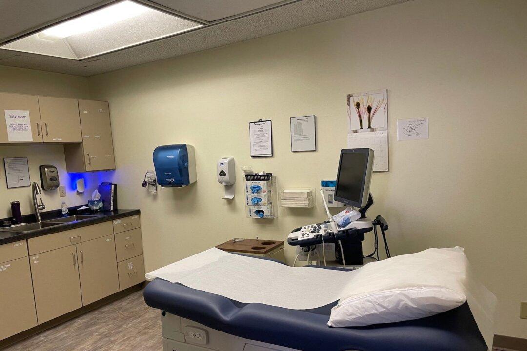 Pennsylvania Democrats Want to End Inspections at Abortion Clinics