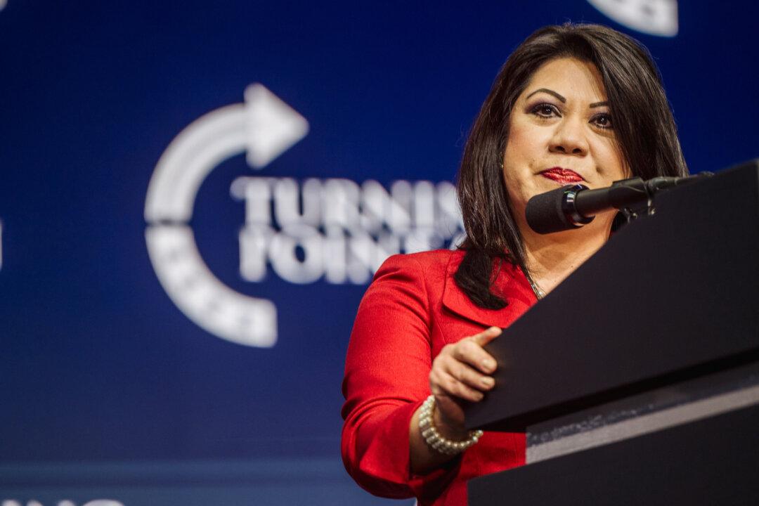 Arizona’s GOP Treasurer Won’t Appoint New Agency Heads as She Steps in as Acting Governor