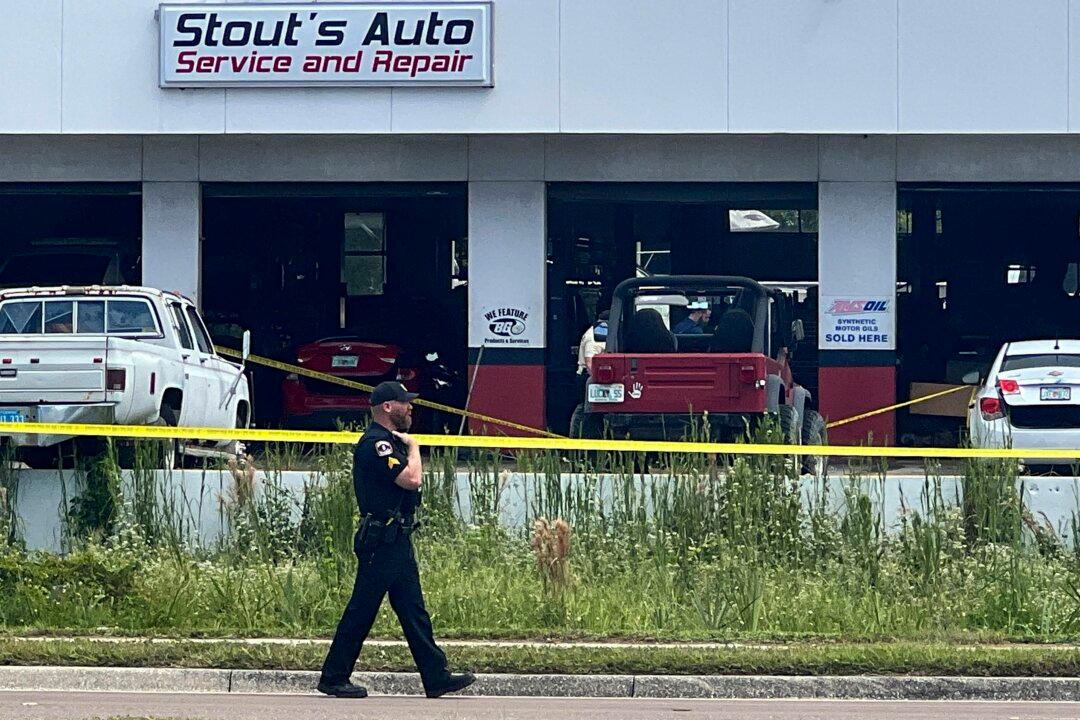 Florida Auto Shop Owner and Angry Customer Shot Each Other to Death, Police Say
