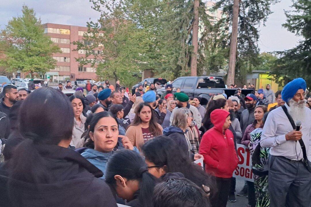 Protests Against Gender Identity Curriculum in Schools Continue for Third Day in Abbotsford, BC