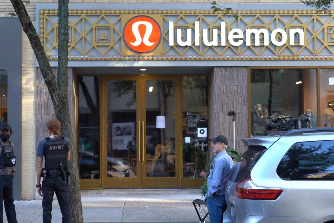 ‘Out of Control’: Philadelphia Locals React to Recent Night of Looting