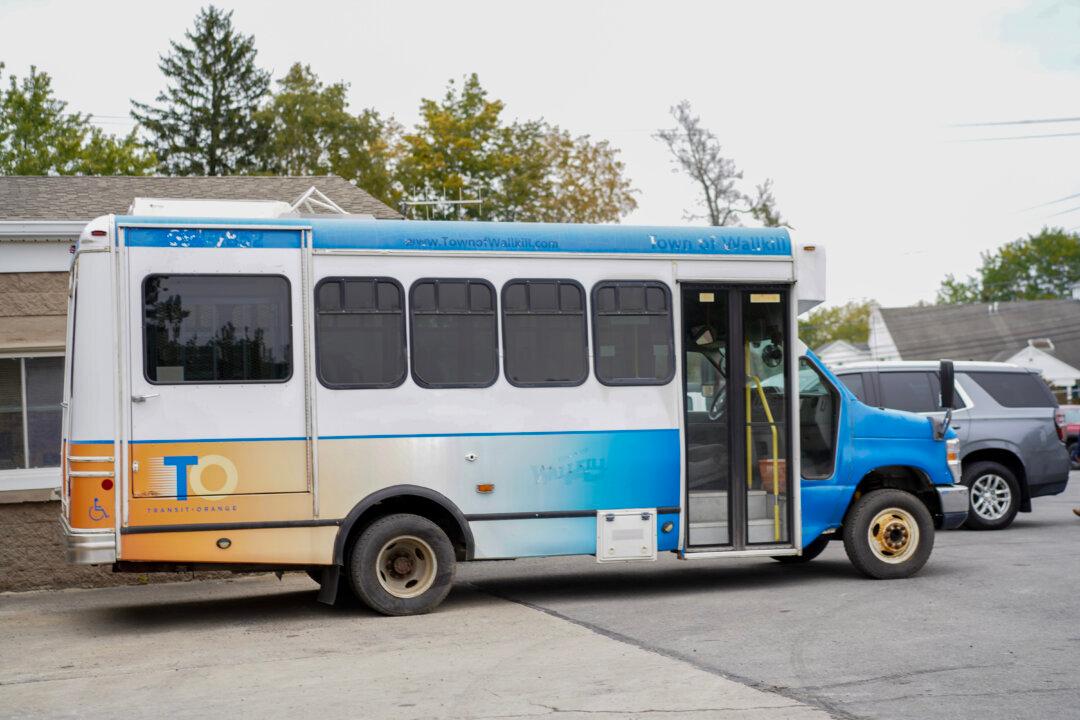 Town of Wallkill Transfers Shuttle Bus to Middletown’s Senior Services