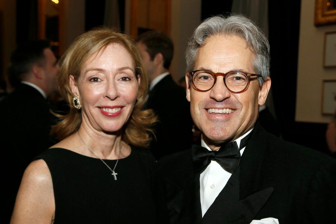 Eric Metaxas Takes Aim at Chinese Communist Party at Mayors’ Prayer Breakfast