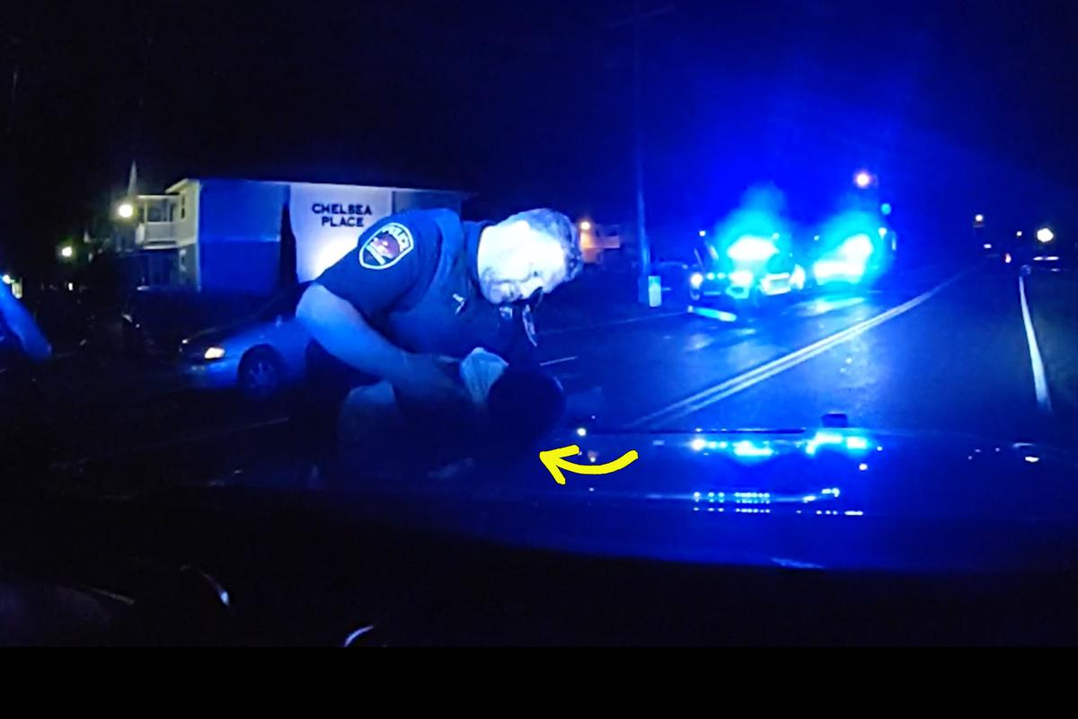 ‘Stay With Me, Buddy!’: Heroic Officer Performs Life-Saving CPR on Baby Who Stopped Breathing