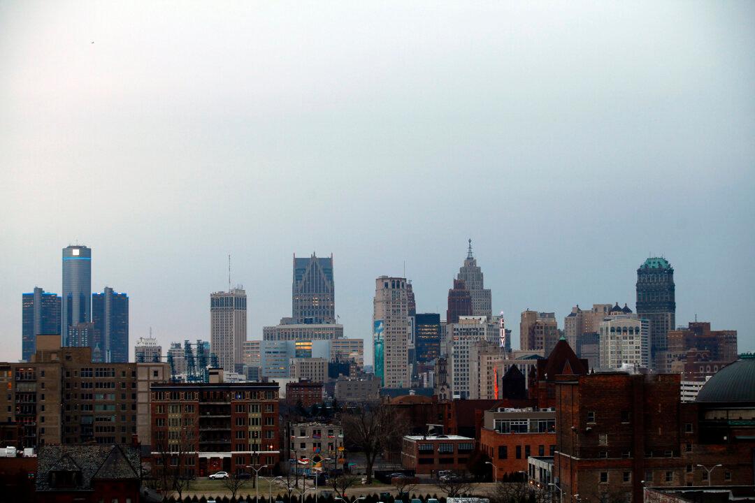 Detroit Casino Workers Approve Strike Authorization at 3 Casinos