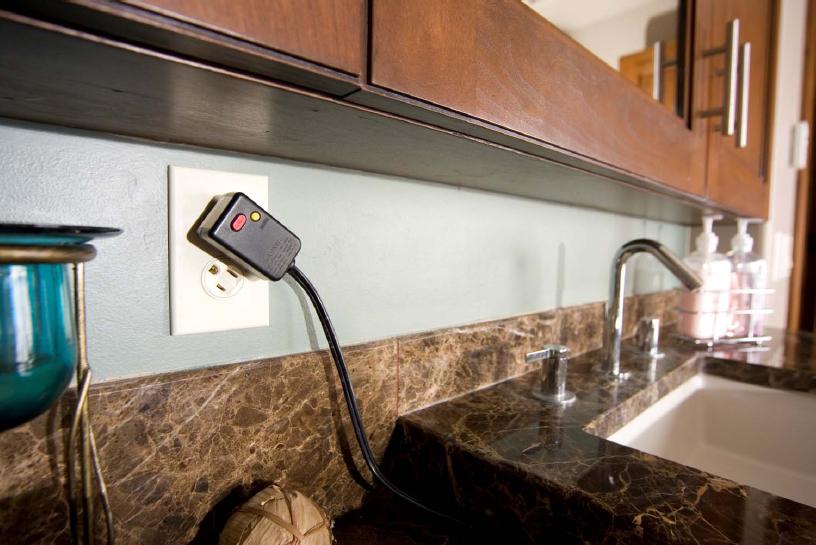 Install a Rotating Outlet