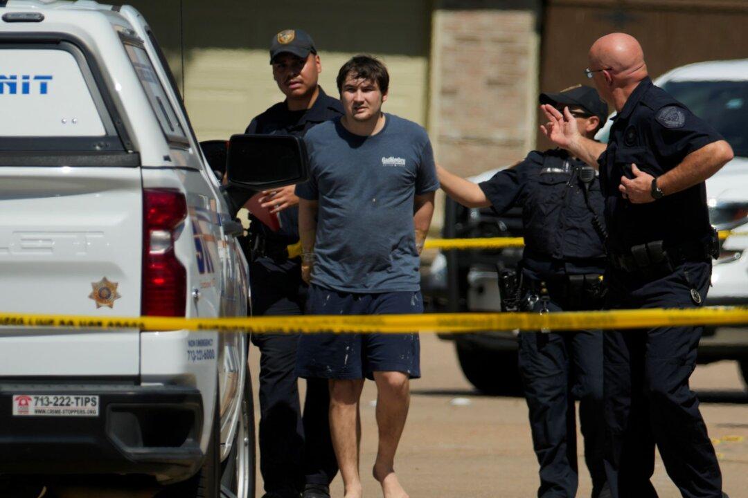 2 Women Killed and 2 Men Wounded in Houston Shooting, Sheriff Says