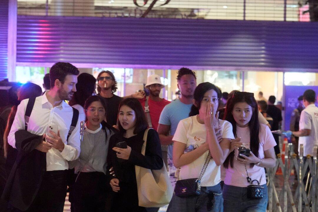 Shooting at Major Bangkok Shopping Mall Kills at Least 2, Suspect in Custody