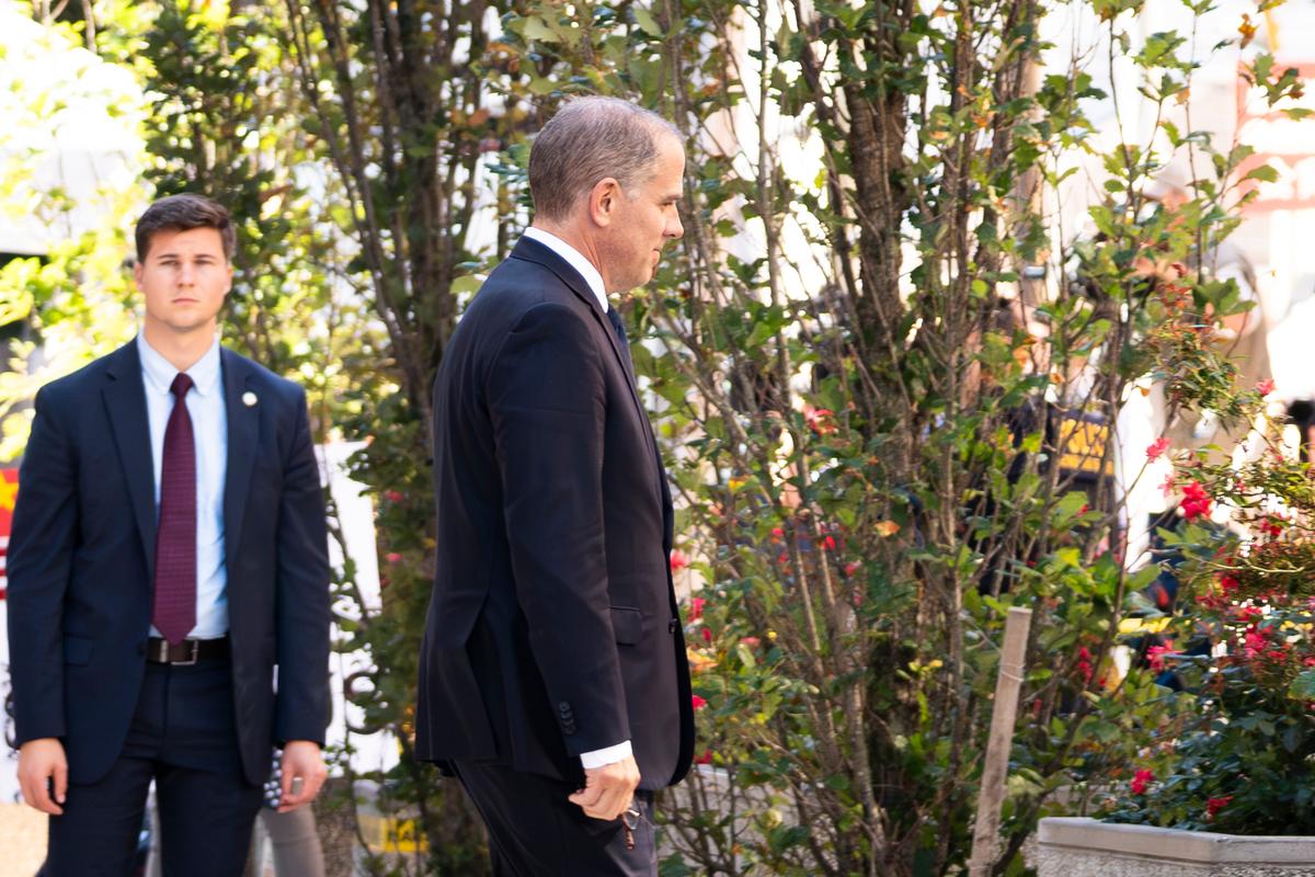 Hunter Biden’s Lawyer Withdraws From Case