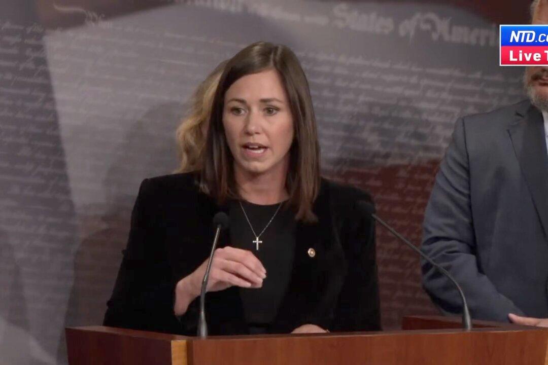 GOP Sens. Ted Cruz, Katie Britt Introduce Federal Legislation to Protect IVF