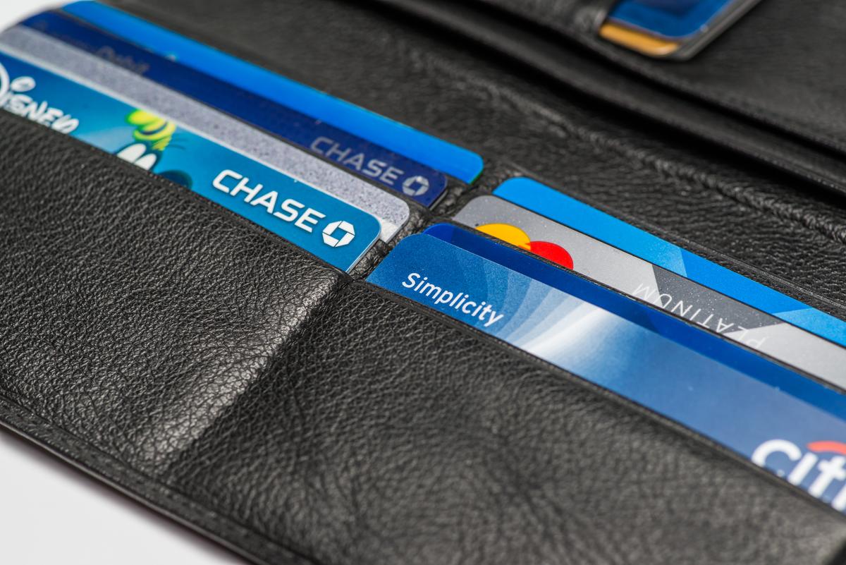 7 Tips for Using Credit Cards While Traveling