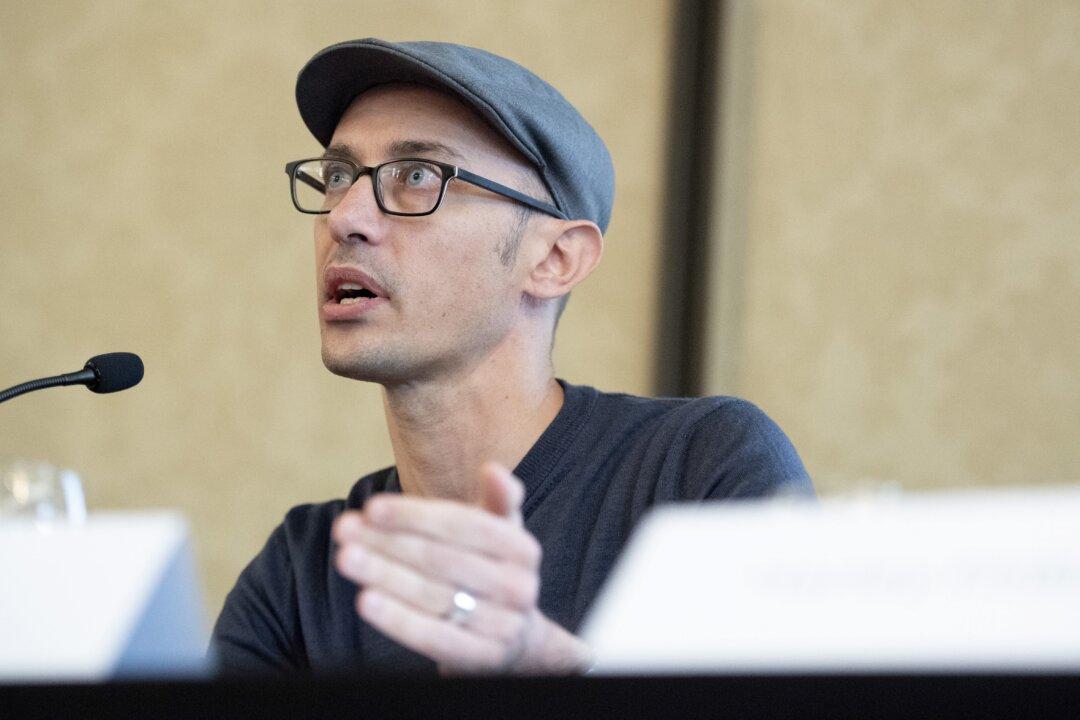 Shopify CEO Discouraging Staff From Side Hustles That Divert Attention From Company