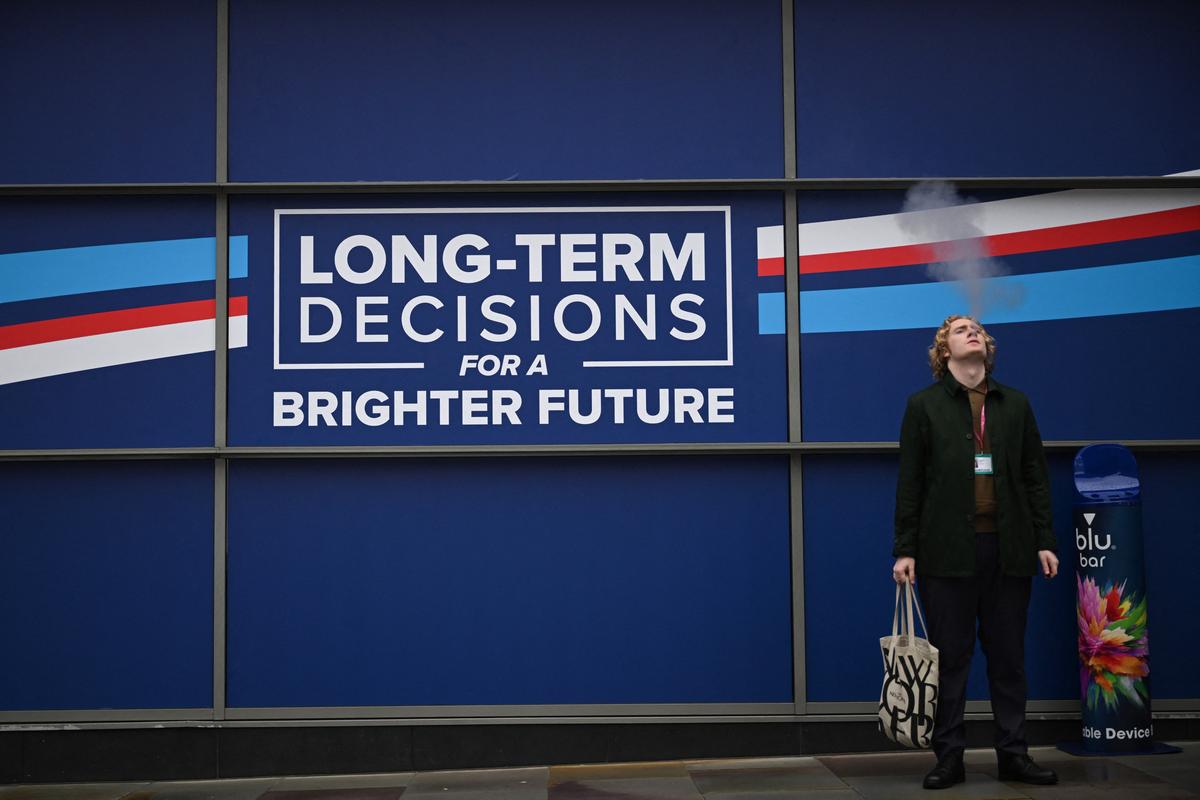 Parliament Could Vote on Phasing out Smoking, as Prime Minister Tackles Health Concerns