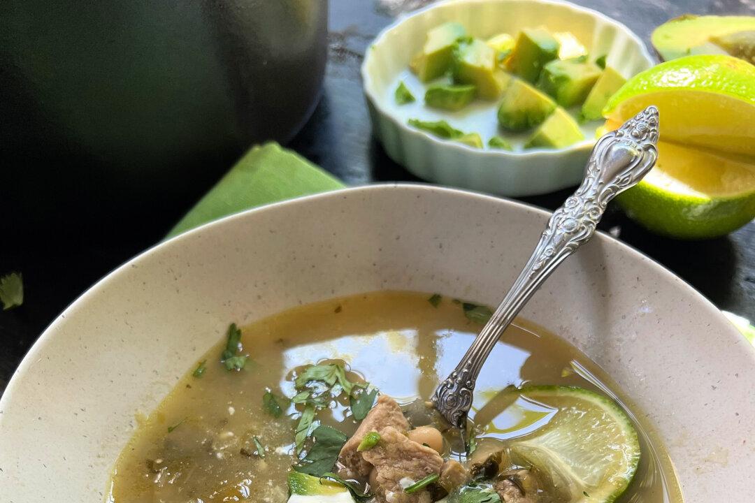 Green Chili With Salsa Verde Chases Away That Fall Chill