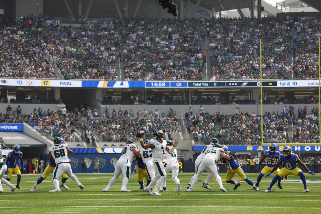 Eagles Outclass Rams 23–14 to Remain Unbeaten