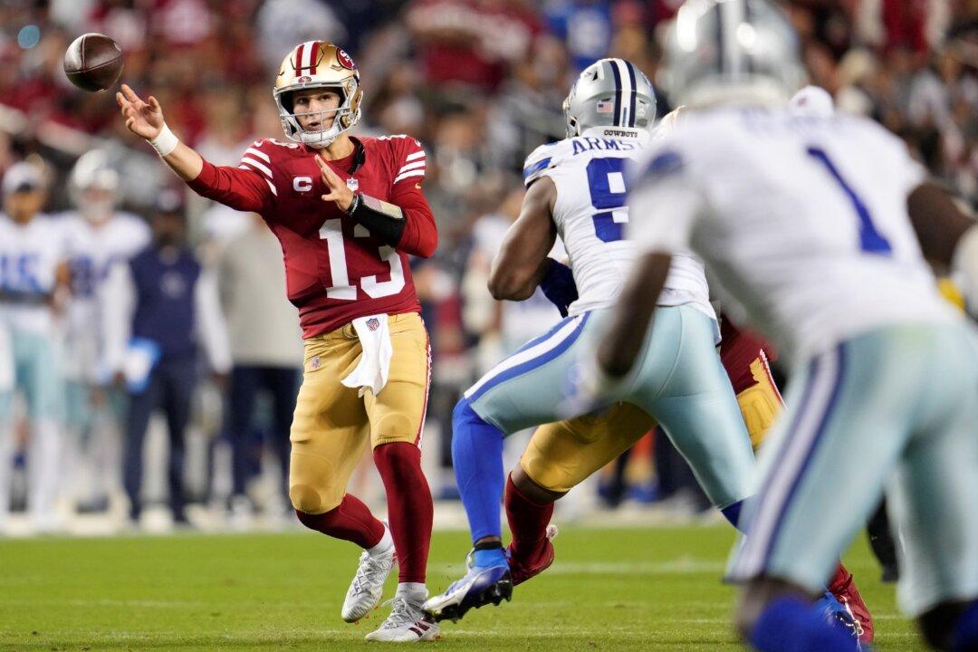 Brock Purdy Throws 4 TD Passes to Lead the 49ers Past the Cowboys 42–10
