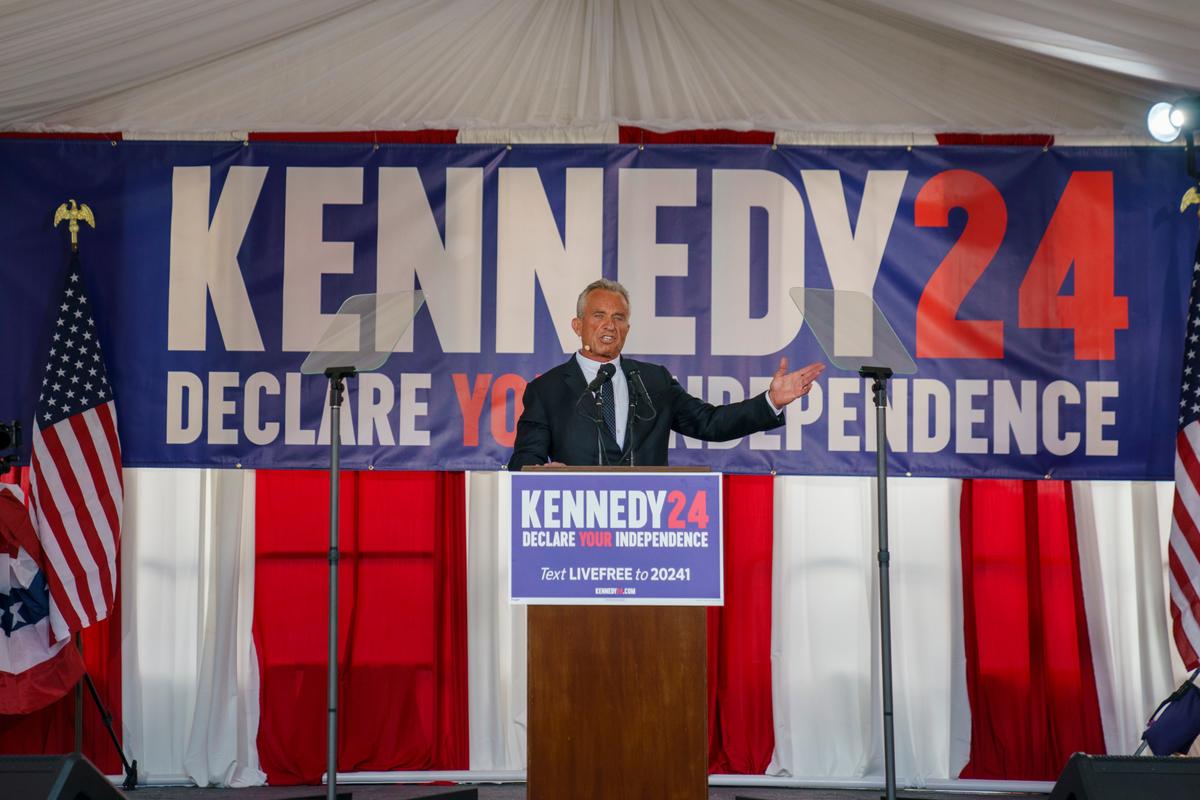 RFK Jr. Announces Independent Run for President, Switching From Democratic Party