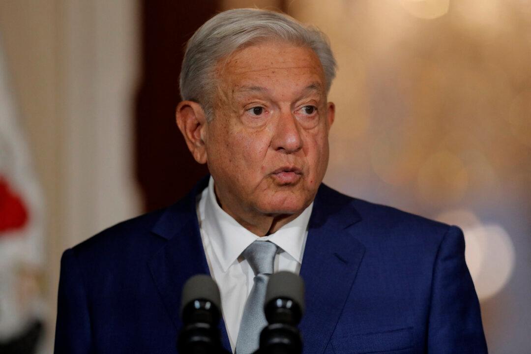 Mexico to Take Diplomatic Action as Texas Border Security Delays 19,000 Trucks