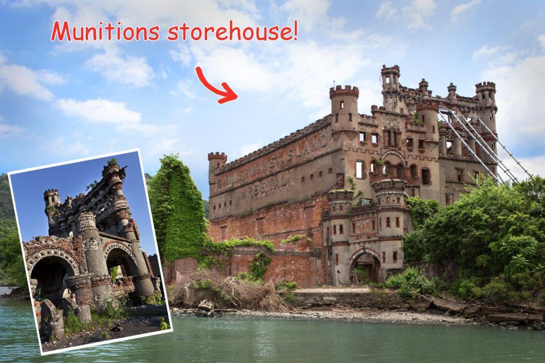 This ‘Ghostly’ 19th-Century Castle on the Hudson River Was Once a Massive Arsenal Storehouse: PHOTOS