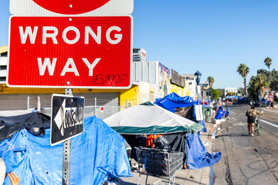 Majority of Californians Say Budget Deficit Is Serious, State Headed in Wrong Direction