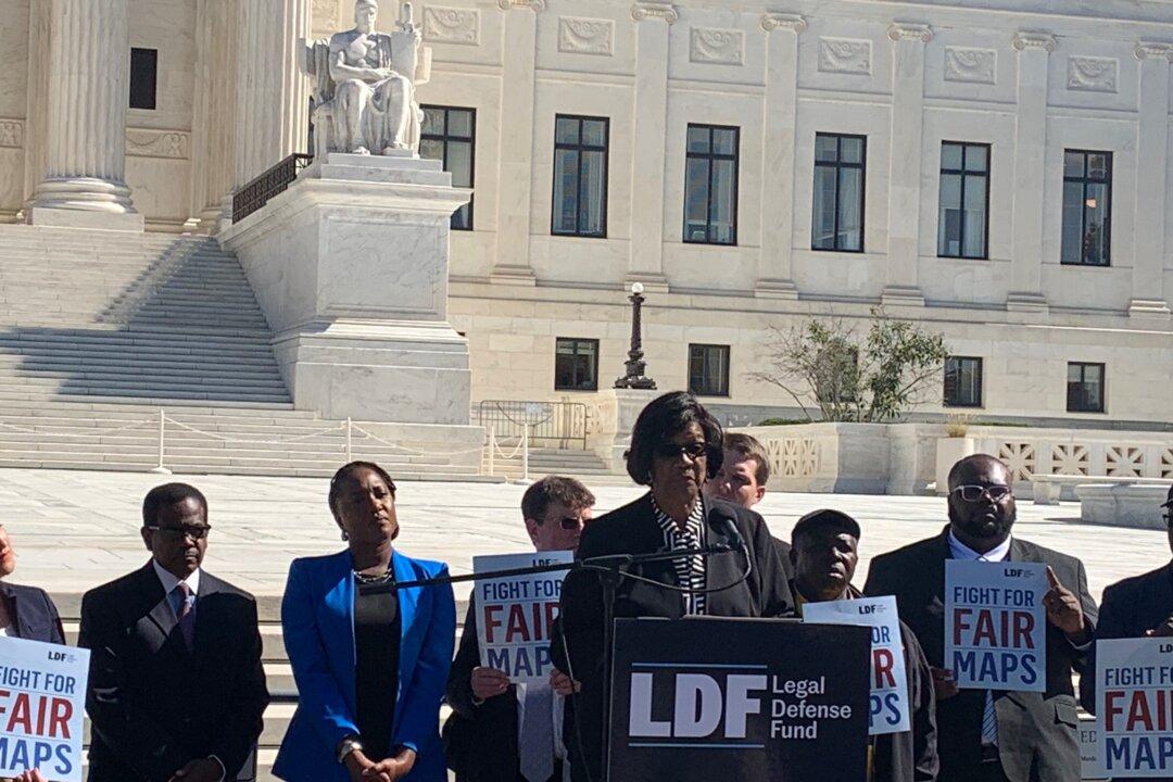 Republicans Tell Supreme Court Congressional District Was Drawn Based on Politics, Not Race