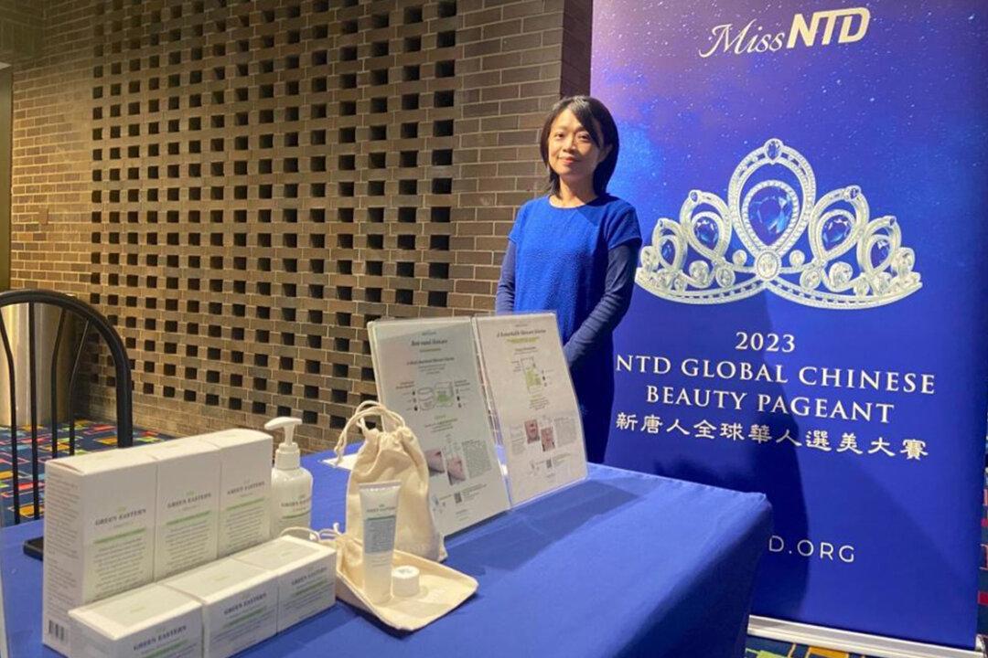 Hong Kong Entrepreneur Overcomes CCP Suppression to Thrive in the US