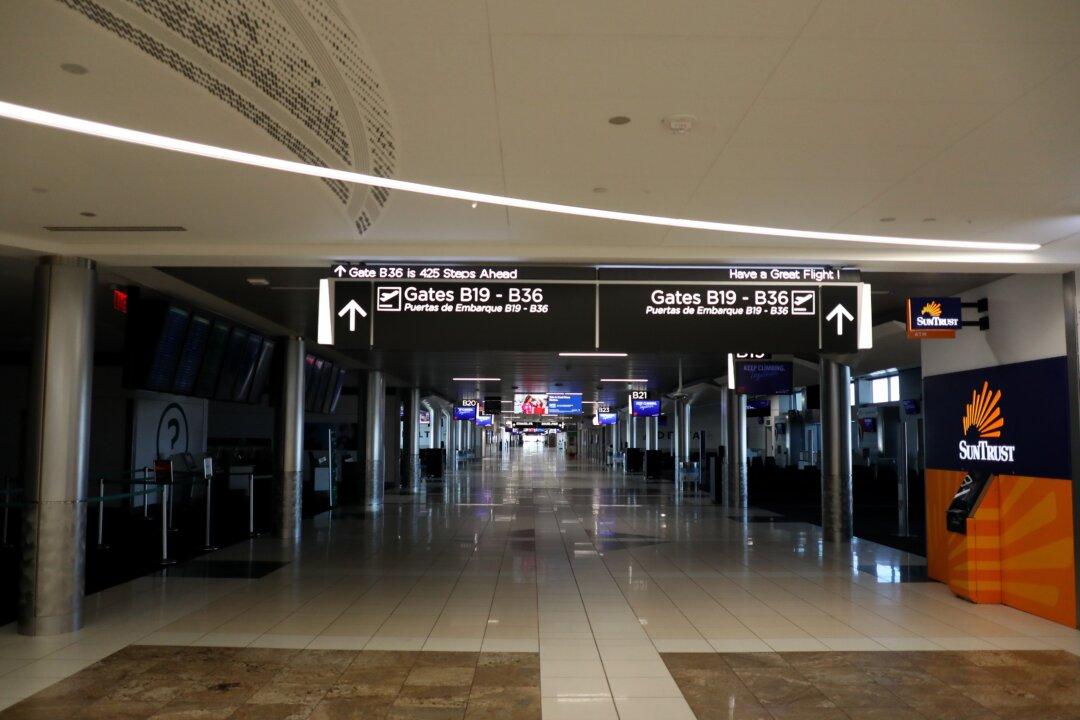 3 Stabbed in Atlanta Airport, Woman in Custody