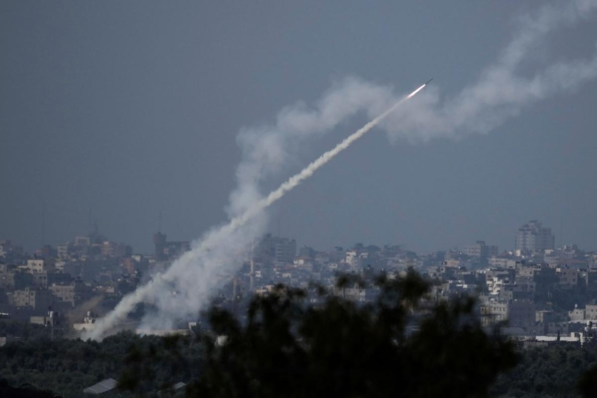 Stranded Americans Say US Embassy Didn’t Help Them in Israel When War Started