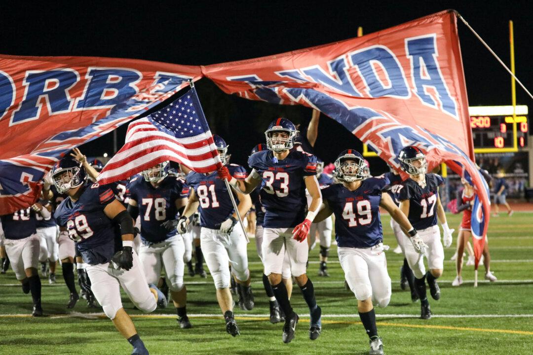 Youthful Yorba Linda Confident Entering Football Showdown With Villa Park