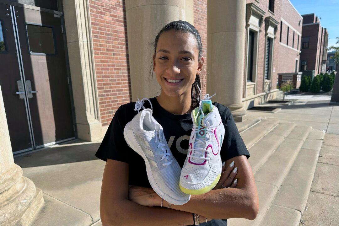 College Athlete Shoe Deals in NIL Era Get Stepped on by Lucrative School Contracts With Big Brands